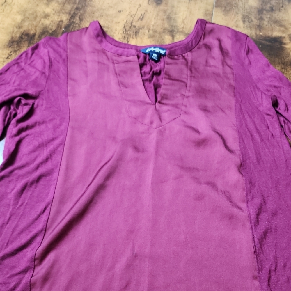 LUCKY BRAND | Women's Burgundy Long Sleeve Satin Front Casual Office Blouse | XS - Picture 3 of 7